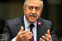 ΑΚΙΝΤΖΙ: ΔΕΝ ΠΡΕΠΕΙ ΝΑ ΥΠΑΡΧΟΥΝ ΤΑΜΠΟΥ ΣΤΙΣ ΔΙΑΒΟΥΛΕΥΣΕΙΣ VD