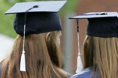 Δωρεάν μεταπτυχιακές σπουδές σε οικονομικά αδύναμους φοιτητές