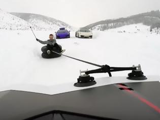 Φωτογραφία για «Σκι» με σαμπρέλα πίσω από μια Lamborghini! [video]