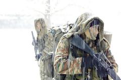 Εντυπωσιακές φωτό από την εκπαίδευση της 1ης Ταξιαρχίας Αλεξιπτωτιστών - Καταδρομών