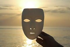 Ο άνθρωπος είναι απόλυτα ελεύθερος και γι’ αυτό είναι απόλυτα υπεύθυνος