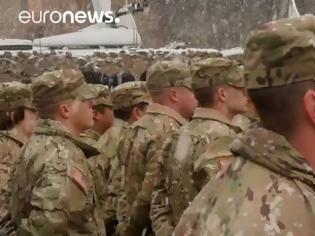 Φωτογραφία για Πολωνία: Λαμπρή υποδοχή για 4000 στρατιώτες