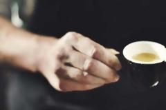 8 πράγματα που δεν πρέπει να πεις σε έναν σερβιτόρο - Ποτέ