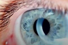 Σταματήστε την τώρα! Γιατροί συνδέουν την τύφλωση με αυτή τη καθημερινή μας συνήθεια