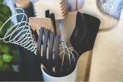 Οκτώ αντικείμενα που πρέπει να πετάξετε από την κουζίνα σας!