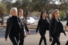 To πιο τρελό βίντεο γάμου ever! Γίνεται; Γίνεται... γίνεται