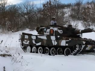 Φωτογραφία για «Οργώνοντας» το χιόνι στον Έβρο με άρματα και πυροβόλα μιας μεραρχίας