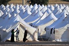 Διορίστηκαν 2.500 στα hotspots, αλλά δεν 