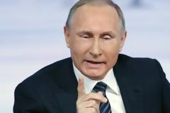 Πούτιν: Δεν πιστεύω ότι ο Τραμπ έκανε όργια με ιερόδουλες στη Μόσχα, αν και είναι οι καλύτερες