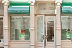 Πώς επηρέασε ο Τραμπ τις πωλήσεις του Tiffany