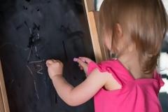 Πότε θα ξέρω με σιγουριά αν το παιδί μου είναι αριστερόχειρας ή δεξιόχειρας;