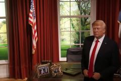 Δρακόντεια μέτρα ασφαλείας στα αποκαλυπτήρια του κέρινου ομοιώματος του Τραμπ