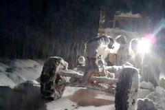 Έφτασε τα δύο μέτρα το χιόνι στα ορεινά των Τρικάλων