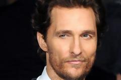 Με τσίζμπεργκερ και μπίρα πήρε 21 κιλά ο Μάθιου ΜακΚόναχι