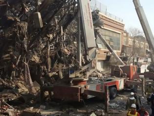 Φωτογραφία για Τουλάχιστον 30 οι νεκροί από τον ουρανοξύστη που κατέρρευσε