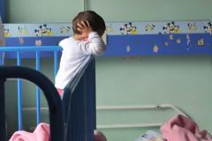 «Κάντε ό,τι θέλετε με τα παιδιά, εγώ βιώνω ένα νέο έρωτα, να τα δώσετε για υιοθεσία»