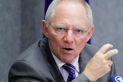 Εγκλωβισμένη η κυβέρνηση μετά το τελεσίγραφο Σόιμπλε για το ΔΝΤ