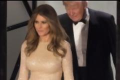 Ο Τραμπ λέει στην Μελάνια πού να καθίσει κι εκείνη τον ΑΓΝΟΕΙ... [video]