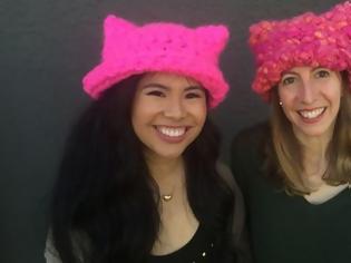 Φωτογραφία για Το ροζ σκουφάκι με αυτιά γάτας, σύμβολο των γυναικών κατά του Τραμπ