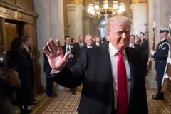 Αυτές είναι οι πρώτες επίσημες πράξεις του Τραμπ