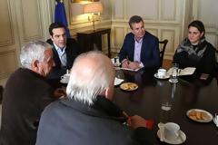 ΑΛ. ΤΣΙΠΡΑΣ: ΕΠΕΚΤΑΣΗ ΤΟΥ«ΚΟΦΤΗ» ΜΟΝΟ ΓΙΑ ΕΝΑ ΧΡΟΝΟ  VD