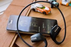 Πάρτε τα εκπληκτικά ασύρματα ακουστικά και δώρο ένα κουπόνι έκπτωσης