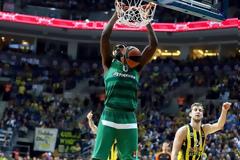 Ο Παναθηναϊκός έπαιξε μόνο με τρεις παίκτες στη Πόλη