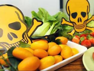 Φωτογραφία για ΕΤΣΙ θα αφαιρέσετε εύκολα τα ΦΥΤΟΦΑΡΜΑΚΑ από τα φρούτα και τα λαχανικά σας
