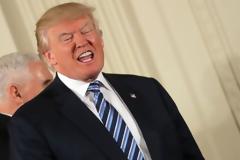 Κρυφές οι επιστροφές φόρου του Τραμπ