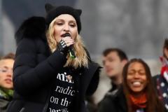 Η Μαντόνα τα πήρε όλα πίσω για τα περί ανατίναξης του Λευκού Οίκου