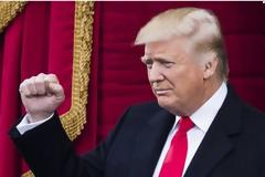 Οι 24 λέξεις που δεν είχαν ακουστεί σε καμία ορκωμοσία προέδρου των ΗΠΑ και τις είπε ο Τραμπ