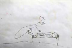 Εικόνες - ΣΟΚ: Με αυτά τα ανατριχιαστικά σχέδια υπέδειξε μια πεντάχρονη τον παπά που την βιαζε