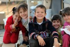 Με κοινό ψήφισμα το δημοτικό συμβούλιο Λάρισας στηρίζει τα προσφυγόπουλα