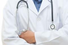 Πύργος: Ξυλοδαρμός γιατρού με γροθιές και κουτουλιές – Μια ερώτηση άναψε φωτιές!