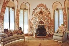 Μπήκαμε στο ιδιωτικό club του Donald Trump στο Palm Beach και τυφλωθήκαμε ... από το κιτς