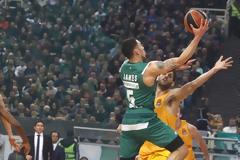 Νίκη - οξυγόνο για τον Παναθηναϊκό απέναντι στον Μπαρτζώκα