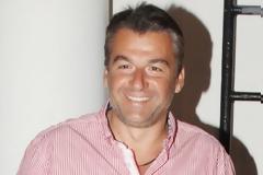 ΑΥΤΗ είναι η νέα μελαχρινή σύντροφος του Λιάγκα – Κάθε βράδυ είναι σπίτι του