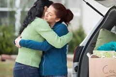 Σύνδρομο της άδειας φωλιάς: ποιός γονιός το βιώνει;