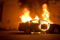 Λεμεσός: Φωτιά σε δυο οχήματα έθεσε σε συναγερμό την Πυροσβεστική – Άγνωστα τα αίτια