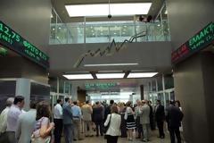 Για πρώτη φορά μαθητές κηρύττουν την έναρξη του Χρηματιστηρίου Αθηνών