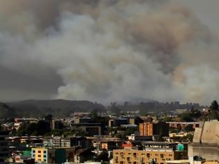Φωτογραφία για 6 νεκροί και 2 εκατομμύρια στρέμματα γης κατεστραμμένα από τη φωτιά στη Χιλή