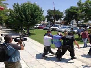 Φωτογραφία για Δεν εκδίδονται οι οκτώ τούρκοι αξιωματικοί-Ένταλμα σύλληψης εξέδωσε η Άγκυρα