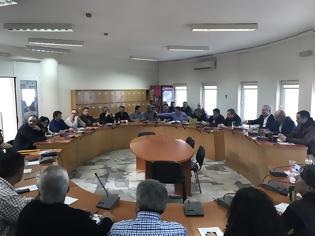 Φωτογραφία για Συνάντηση του Δημάρχου Κώστα Μαμουλάκη με τους Προέδρους και τα συμβούλια των οικισμών του Μαλεβιζίου