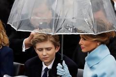 Η Μελάνια Τραμπ στήνει επιτελείο και περνάει στην επίθεση