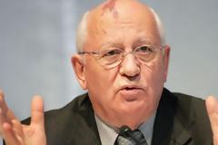 Γκορμπατσόφ: Ο κόσμος προετοιμάζεται για πόλεμο