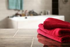 Το τρικ του λεπτού: Δείτε πώς να αποθηκεύσετε τις πετσέτες μπάνιου!