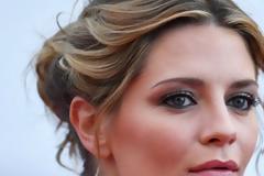 Γιατί η Mischa Barton νοσηλεύεται σε ψυχιατρική κλινική;