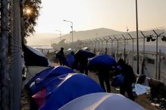 Η ιατροδικαστική εξέταση δεν έριξε φως στα αίτια θανάτου του 45χρονου Σύρου στη Μόρια