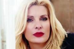 Σε μπελάδες η Ελένη Μενεγάκη: Έπεσε θύμα απάτης!