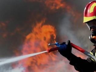 Φωτογραφία για Ναύπακτος: Μεγάλη φωτιά τώρα στην Ιερά Μονή Βαρνάκοβας!